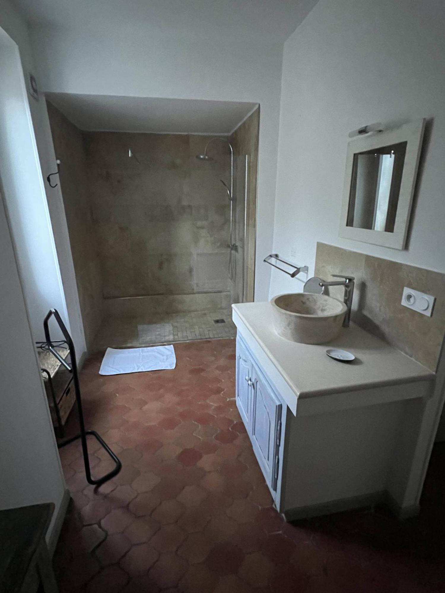 La Figuiere Fontaine De Vaucluse Bed and Breakfast Δωμάτιο φωτογραφία